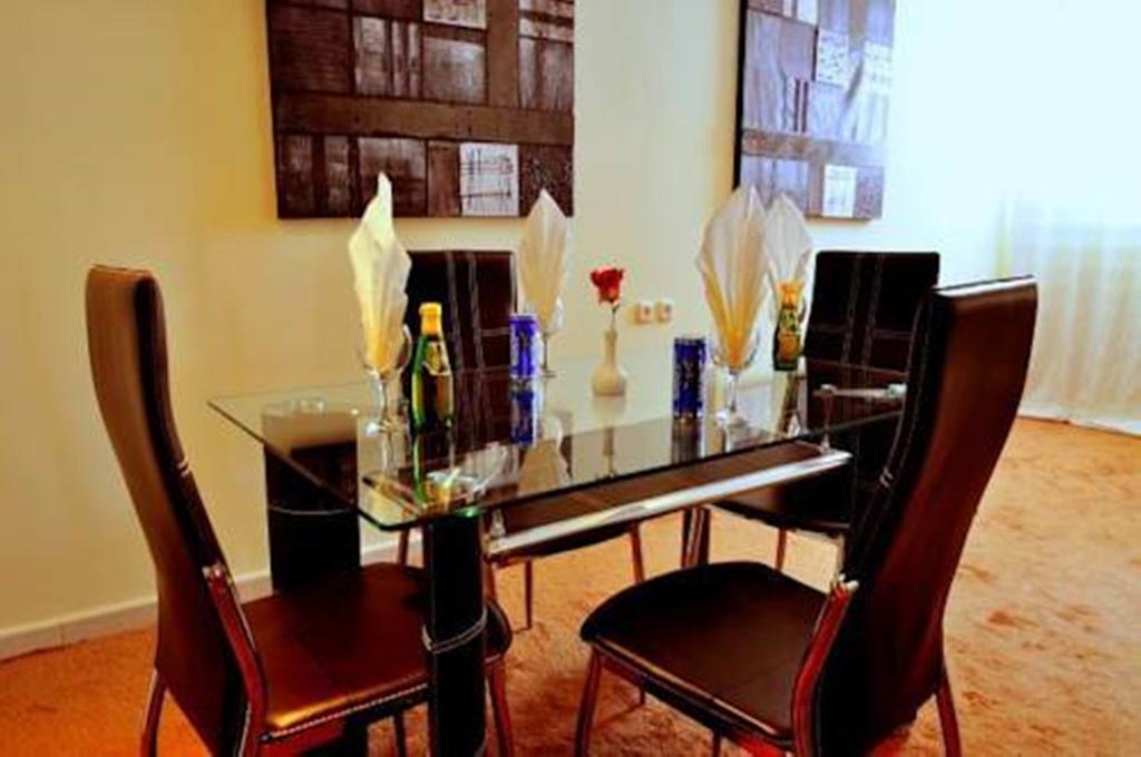Dellmon Shrouq Hotel リヤード エクステリア 写真